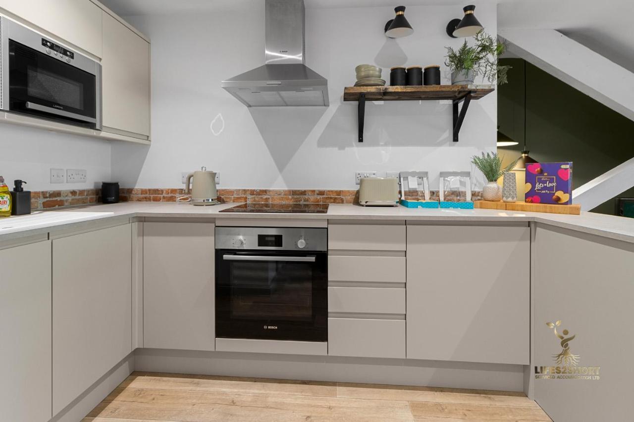 Luxe Courtyard Apartment For 4 Near Exeter City Centre Exteriör bild