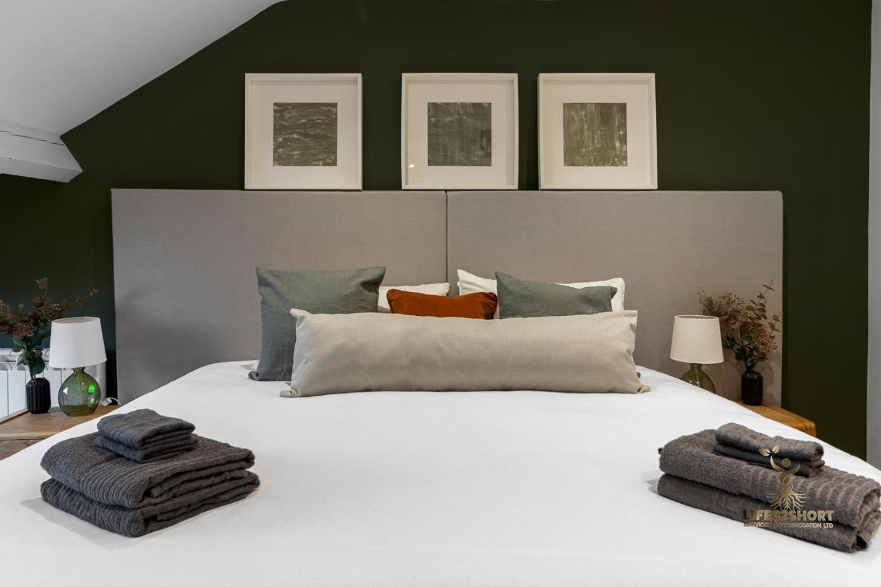 Luxe Courtyard Apartment For 4 Near Exeter City Centre Exteriör bild