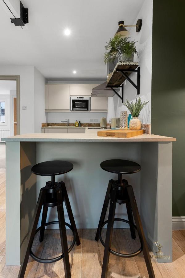 Luxe Courtyard Apartment For 4 Near Exeter City Centre Exteriör bild