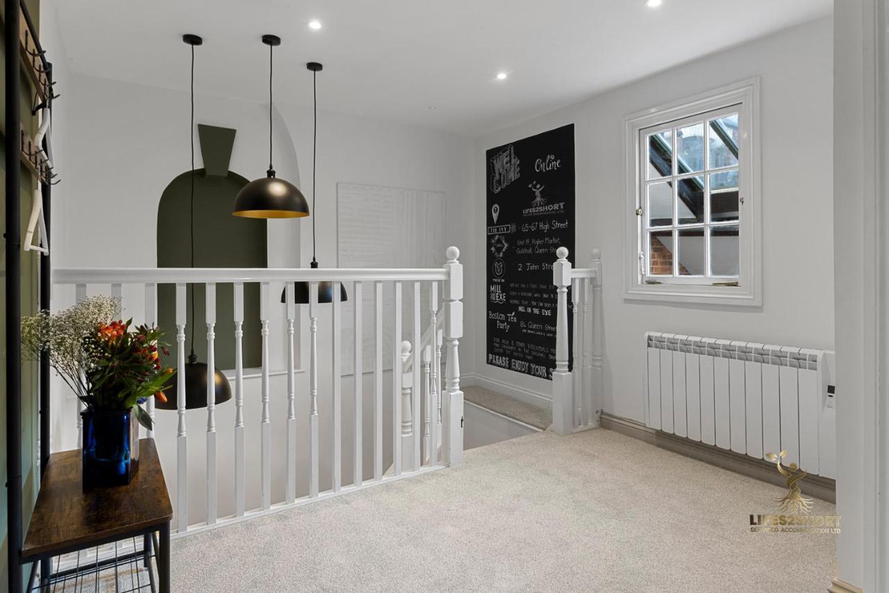 Luxe Courtyard Apartment For 4 Near Exeter City Centre Exteriör bild